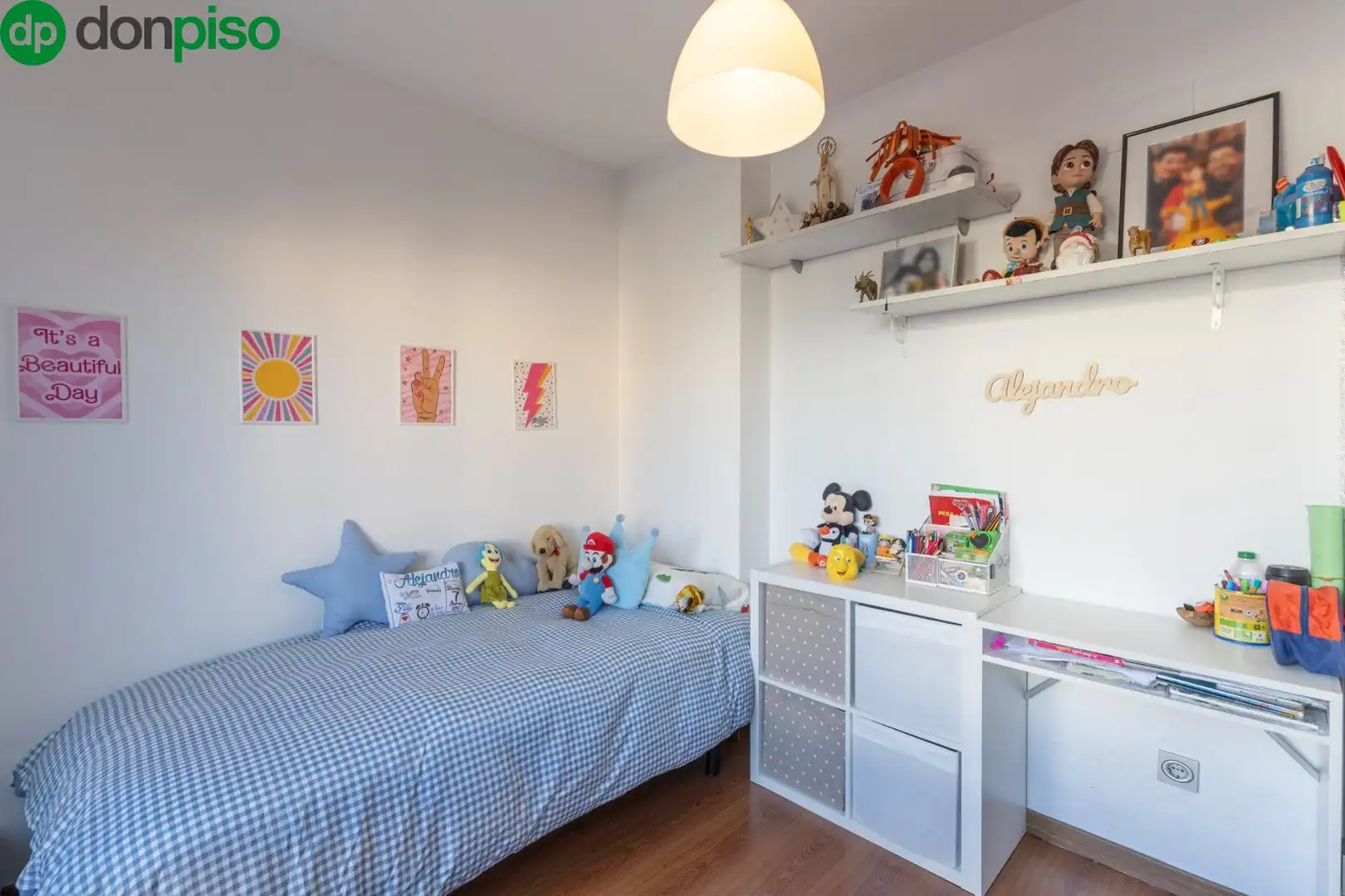 Schlafzimmer von Dachboden zum Verkauf in Armilla mit Klimaanlage, Terrasse und Abstellraum