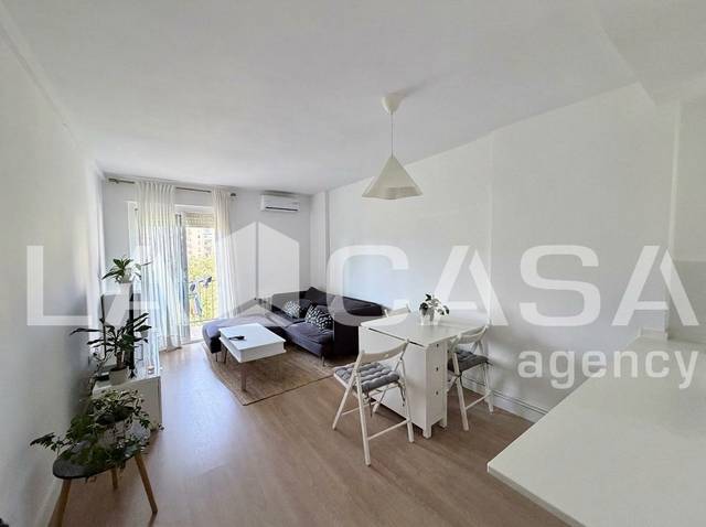 Piso en Venta en La Verneda i la Pau