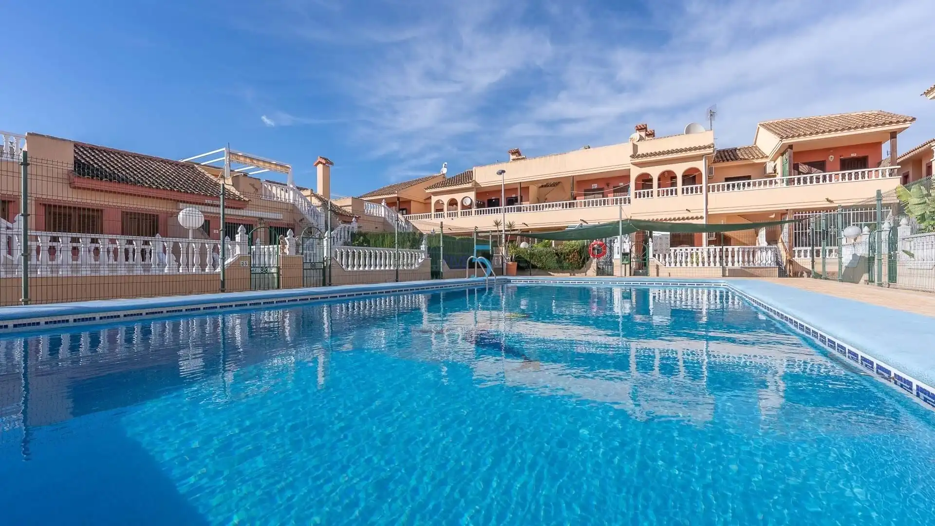 Maison mitoyenne avec piscine à vendre à Zona Carrefour - Urbanizaciones, imagen 4