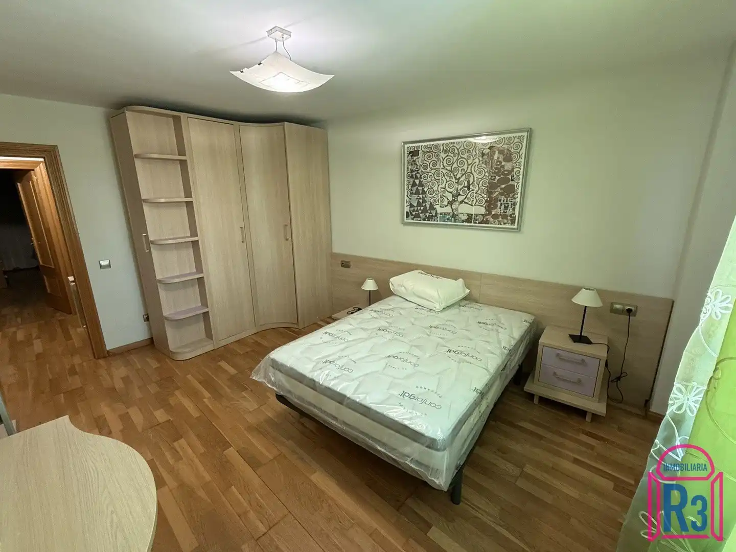 Schlafzimmer von Wohnung zur Miete in León Capital  mit Heizung, Terrasse und Abstellraum