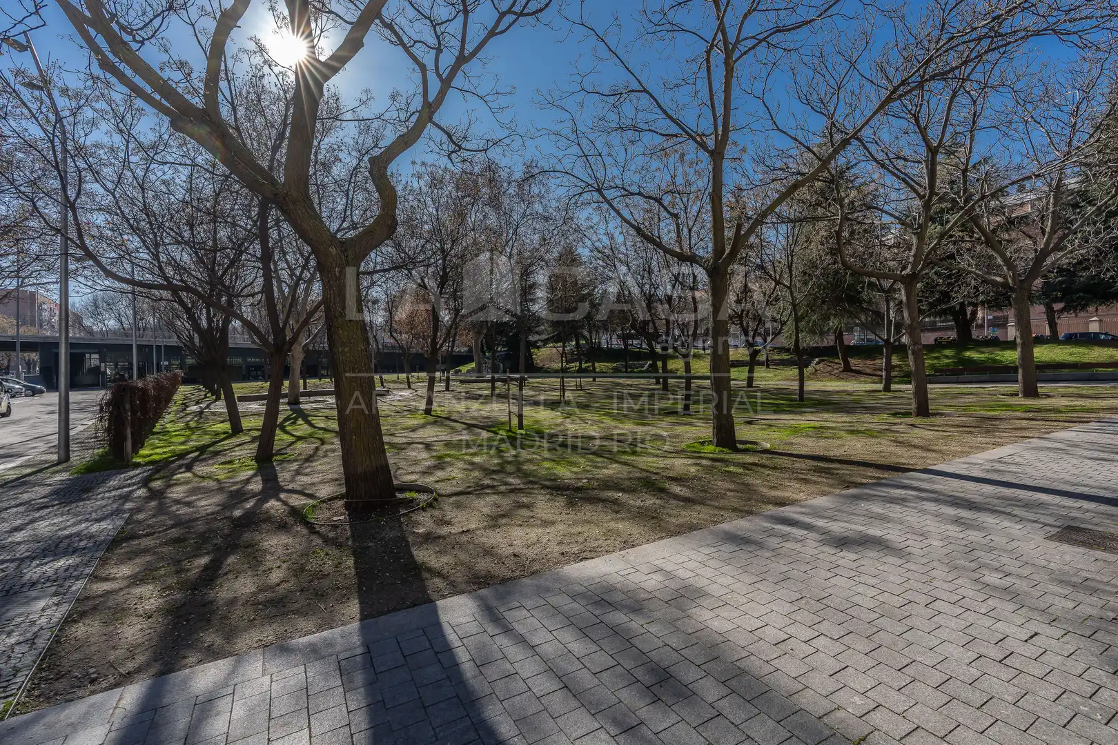 Vista exterior de Piso en venta en Madrid con Calefacción