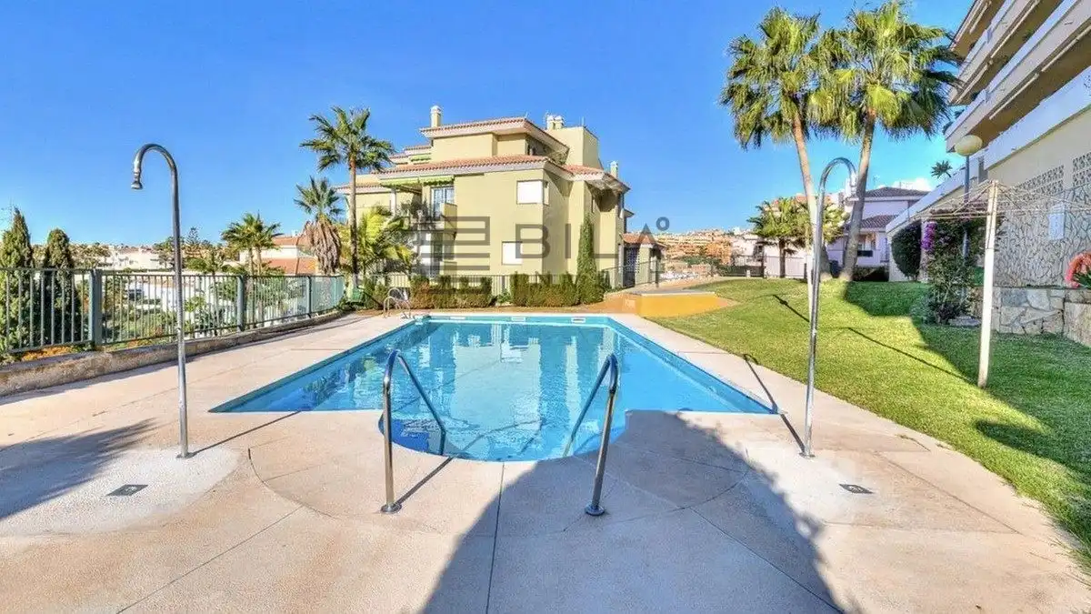 Schwimmbecken von Wohnung zum Verkauf in Mijas mit Klimaanlage, Terrasse und Abstellraum
