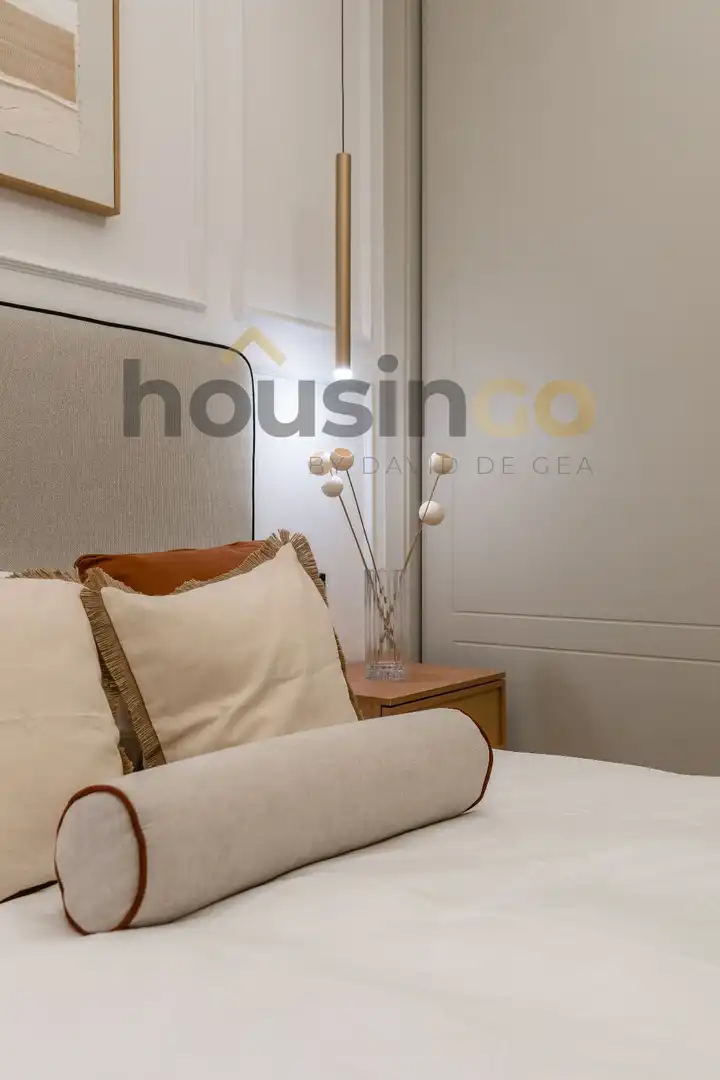 Flat for sale in Madrid  with Air Conditioner, Heating and Terrace