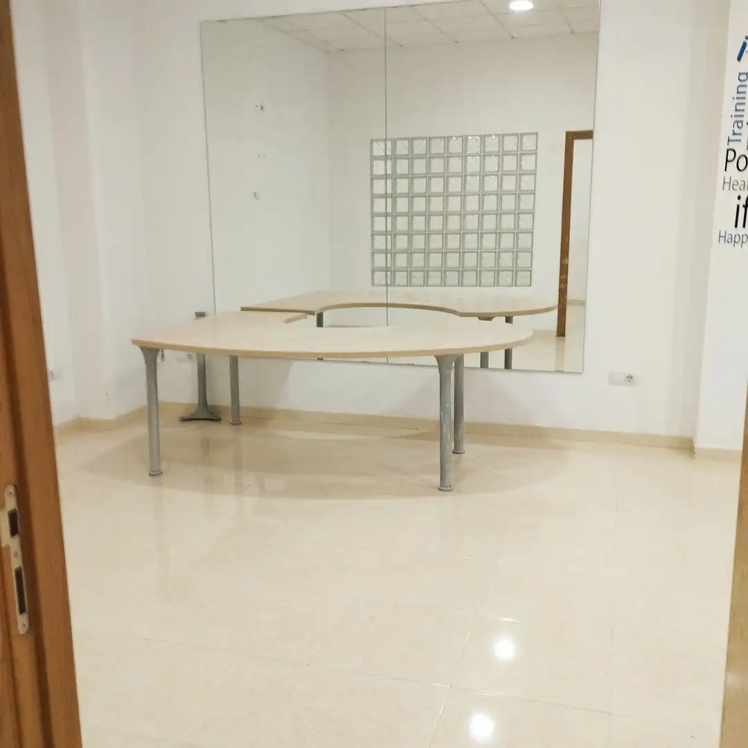 Gewerbefläche zum Verkauf in Carrer de Centelles, imagen 13