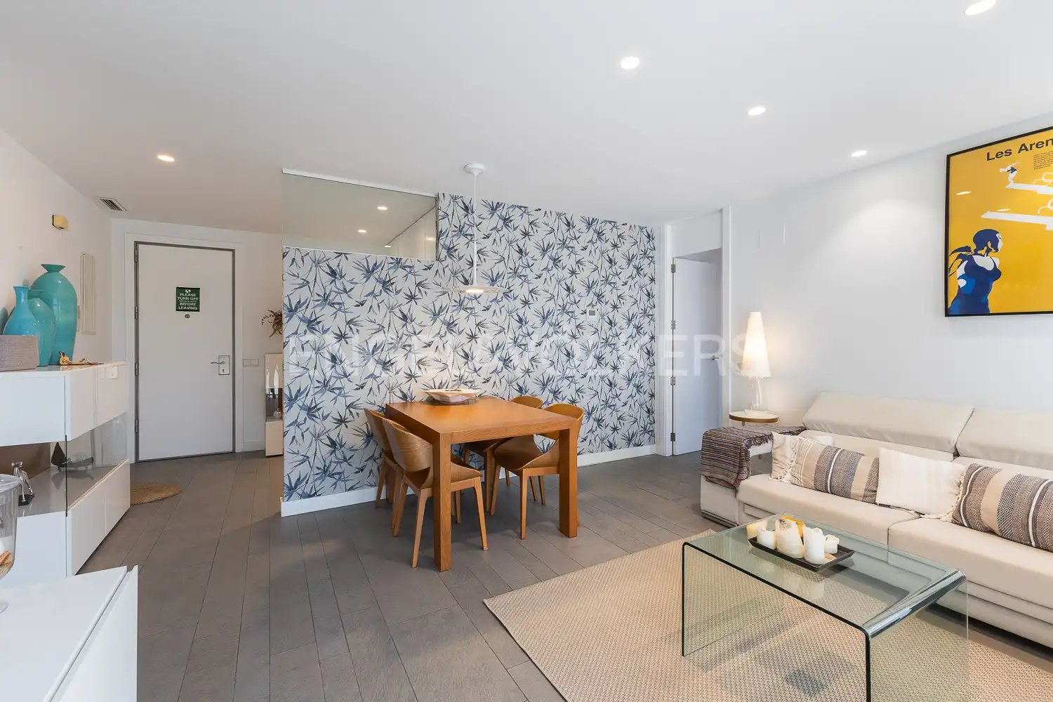 Wohnung zur Miete in Calle Isabel de Villena, La Malva-rosa