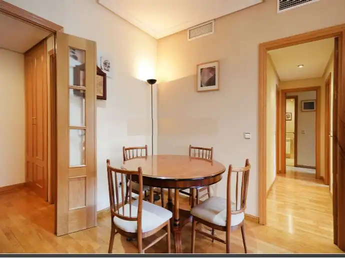 Esszimmer von Wohnung zur Miete in Madrid mit Klimaanlage, Heizung und Privatgarten