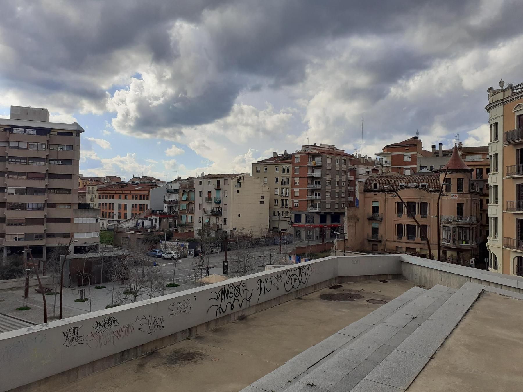 Exterior view of House or chalet for sale in Manresa