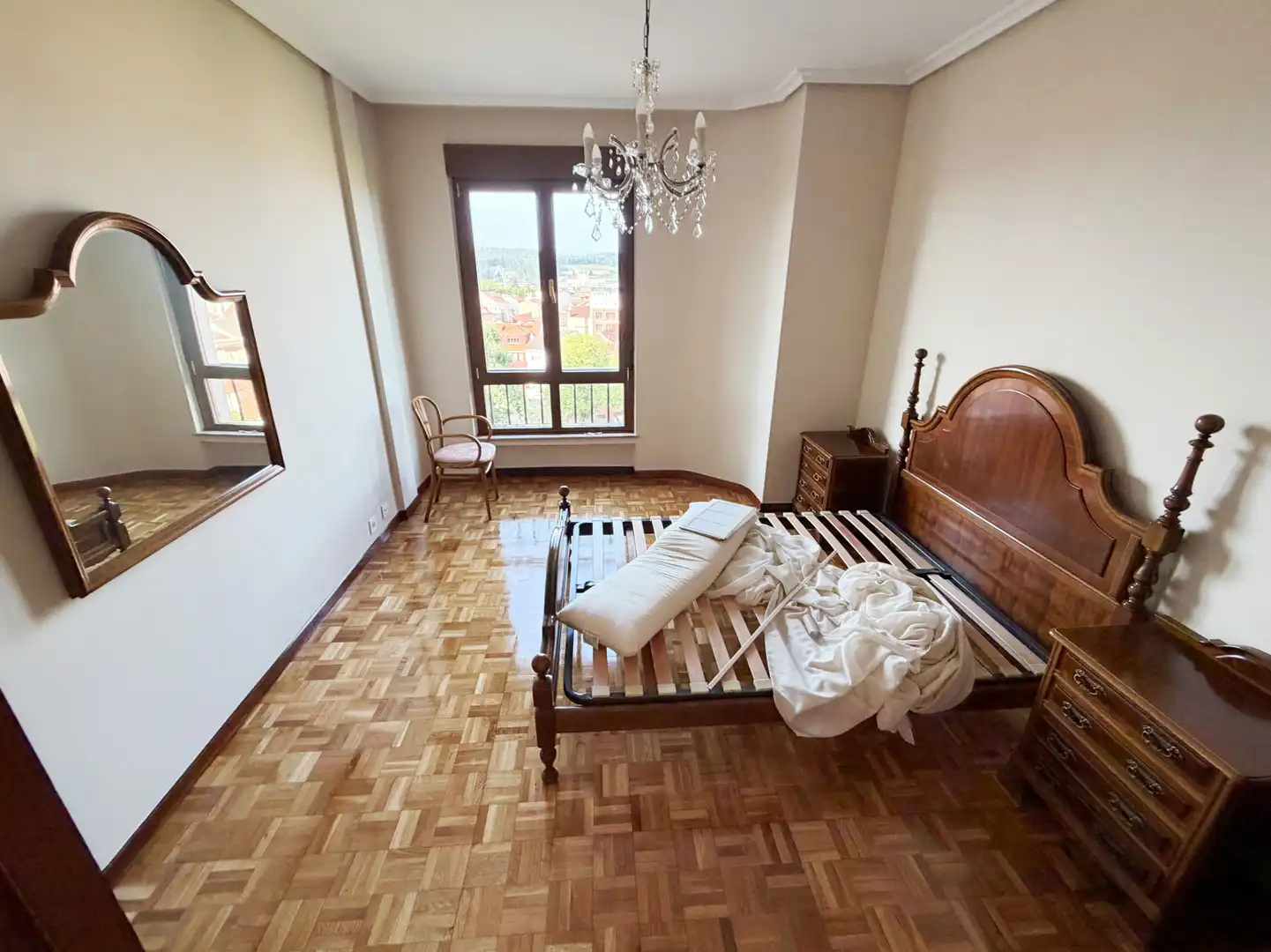 Bedroom of Flat for rent in Avilés  with Heating