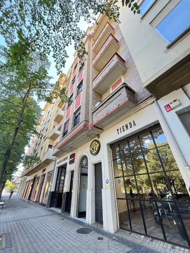 Vista exterior de Piso en venta en  Pamplona / Iruña con Aire acondicionado y Calefacción