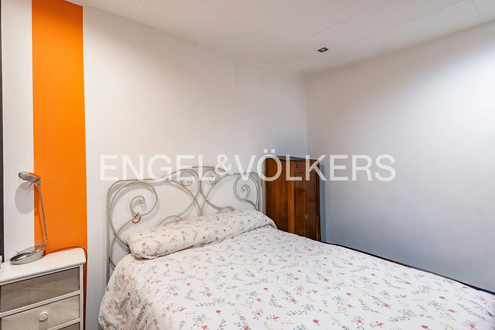 Habitación de Casa o chalet en venta en Sant Joan Despí con Aire acondicionado, Calefacción y Jardín privado