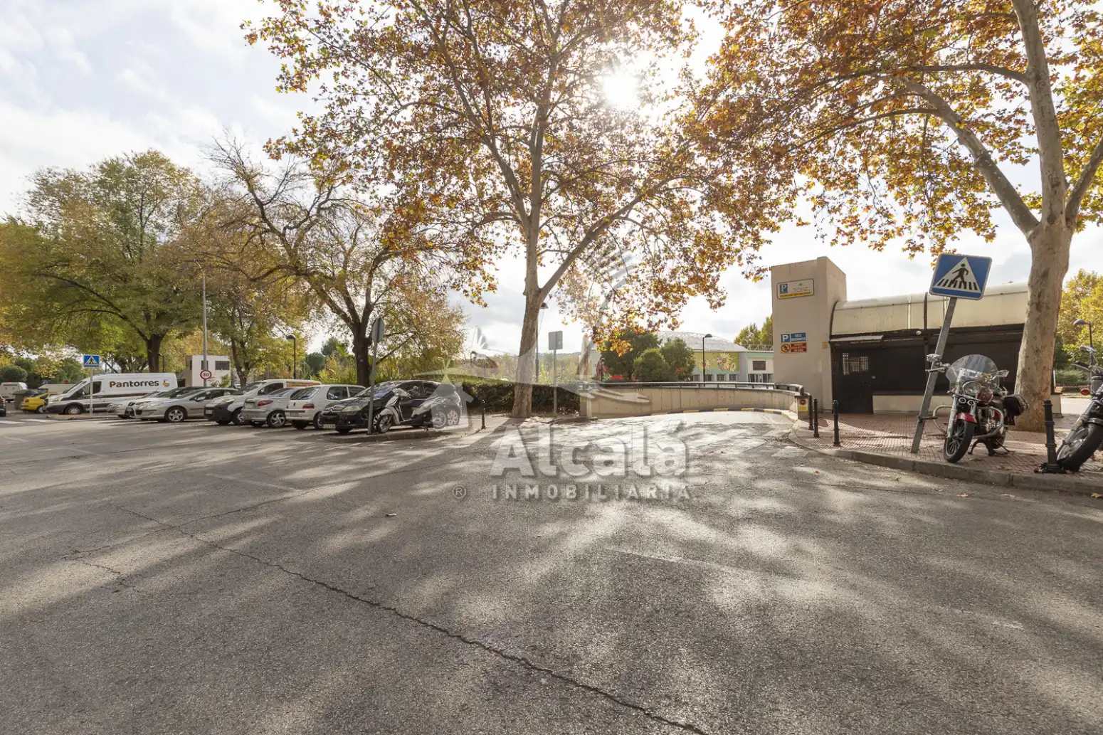 Vista exterior de Garaje en venta en Alcalá de Henares