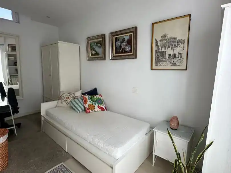 Habitación de Piso para compartir en Madrid con Amueblado