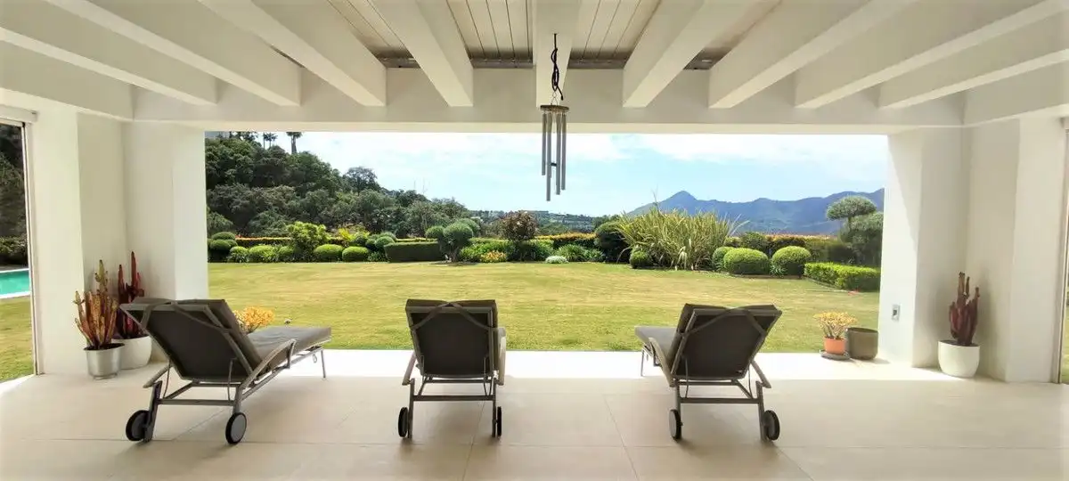 Terraza de Casa o chalet en venta en Benahavís con Aire acondicionado, Jardín privado y Terraza