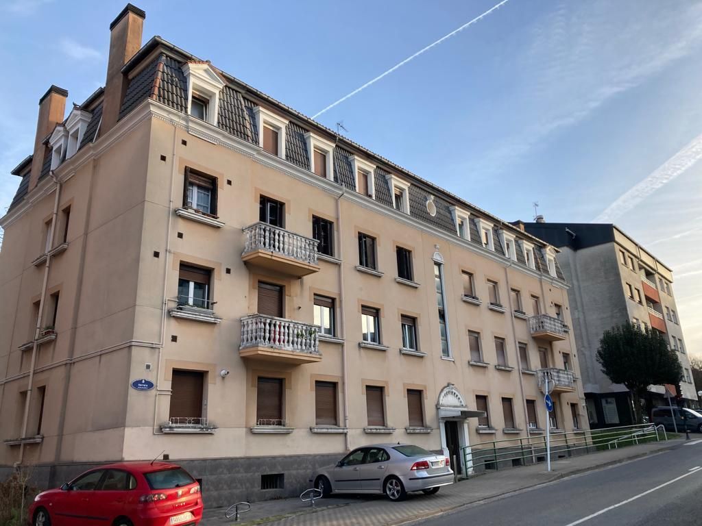 Vista exterior de Traster en venda en Donostia - San Sebastián 