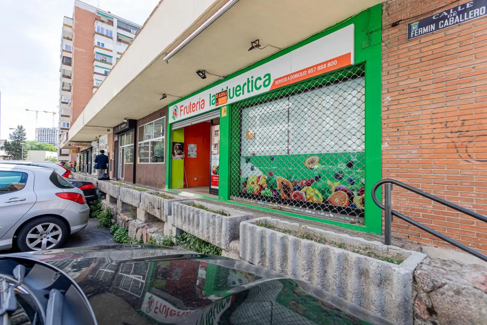 Geschaftsraum zur Miete in Calle de Fermín Caballero, Peñagrande
