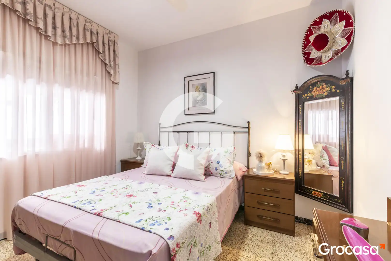 Schlafzimmer von Wohnung zum Verkauf in Sant Joan Despí mit Klimaanlage, Heizung und Balkon
