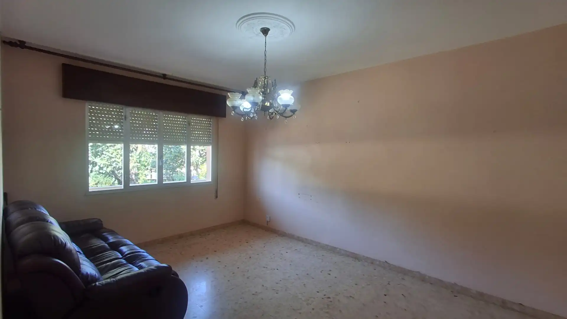 Sala d'estar de Casa o xalet en venda en Porto do Son amb Jardí privat, Terrassa i Traster
