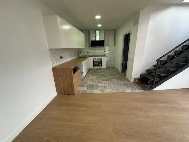 Küche von Maisonette zum Verkauf in Badalona mit Klimaanlage und Parkett