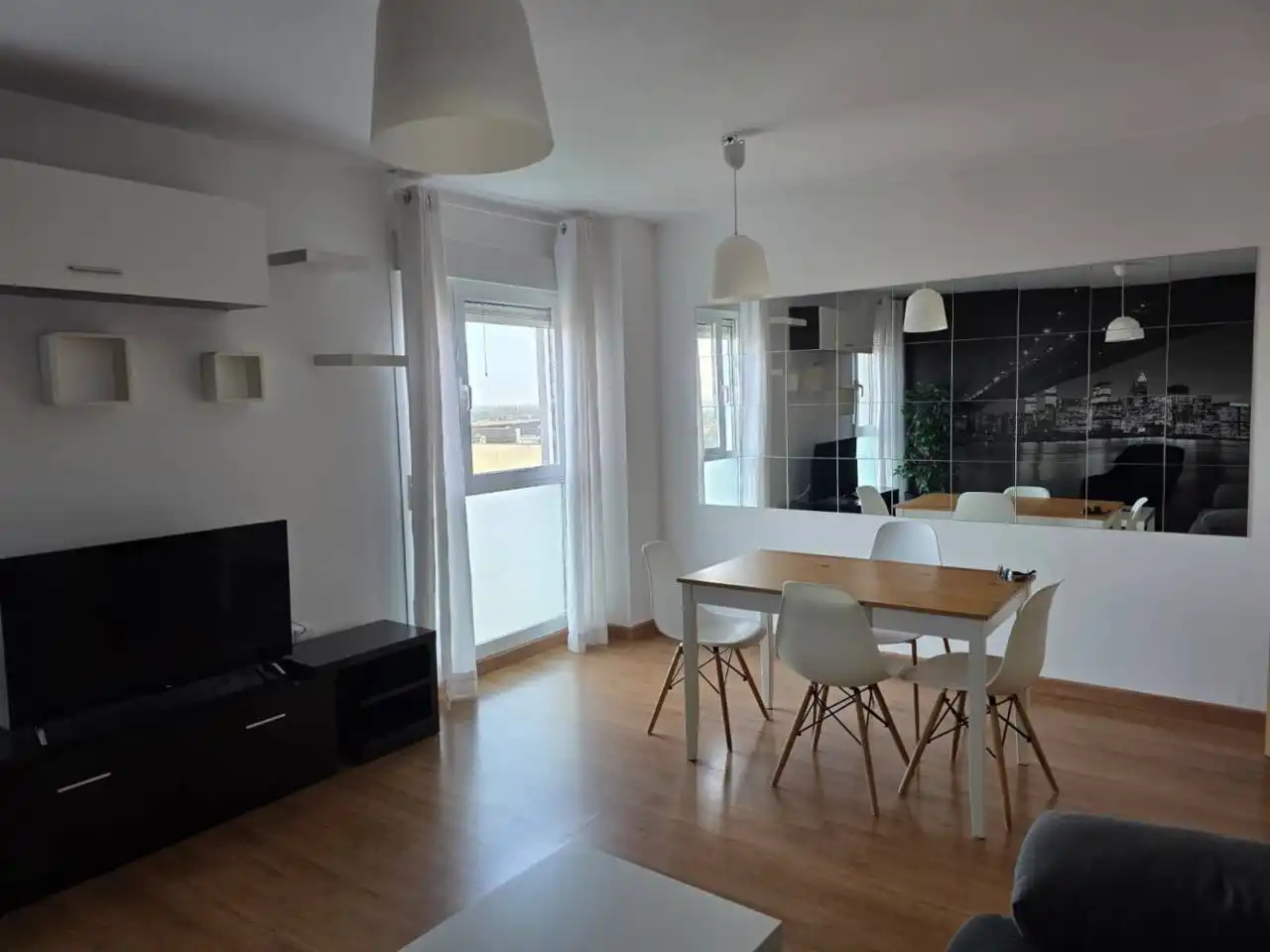 Comedor de Piso de alquiler en Badajoz con Aire acondicionado, Amueblado y Balcón