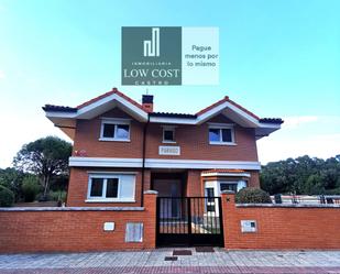 Exterior view of House or chalet for sale in Castro-Urdiales  with Terrace