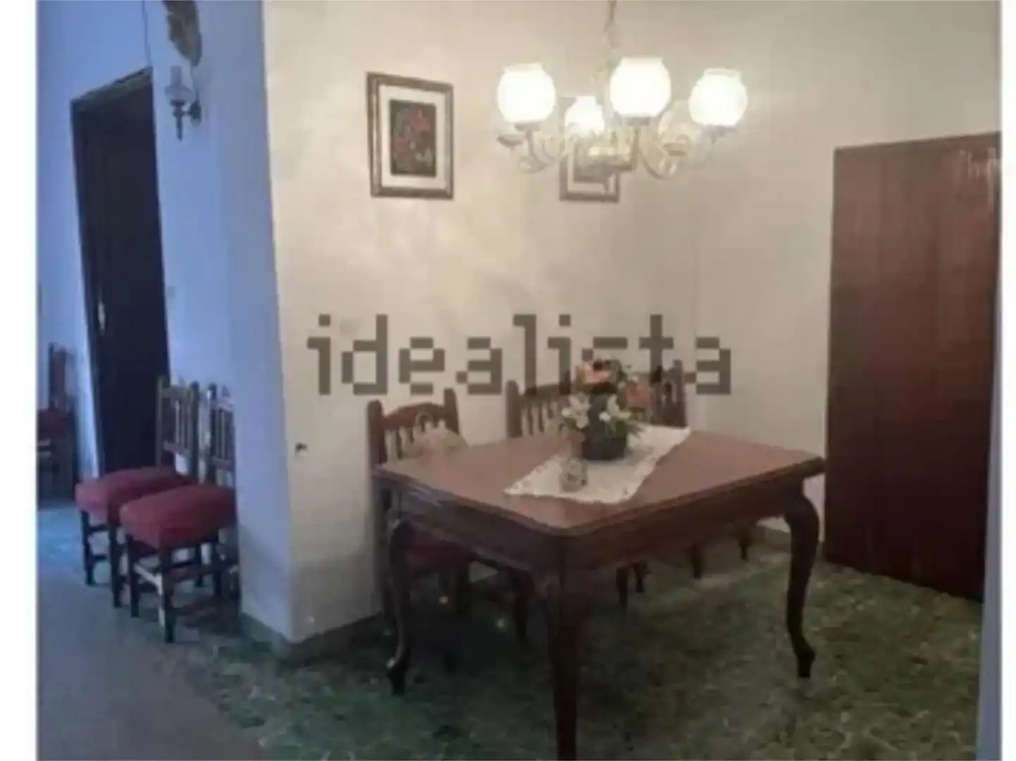 Menjador de Casa adosada en venda en Guadassuar amb Balcó