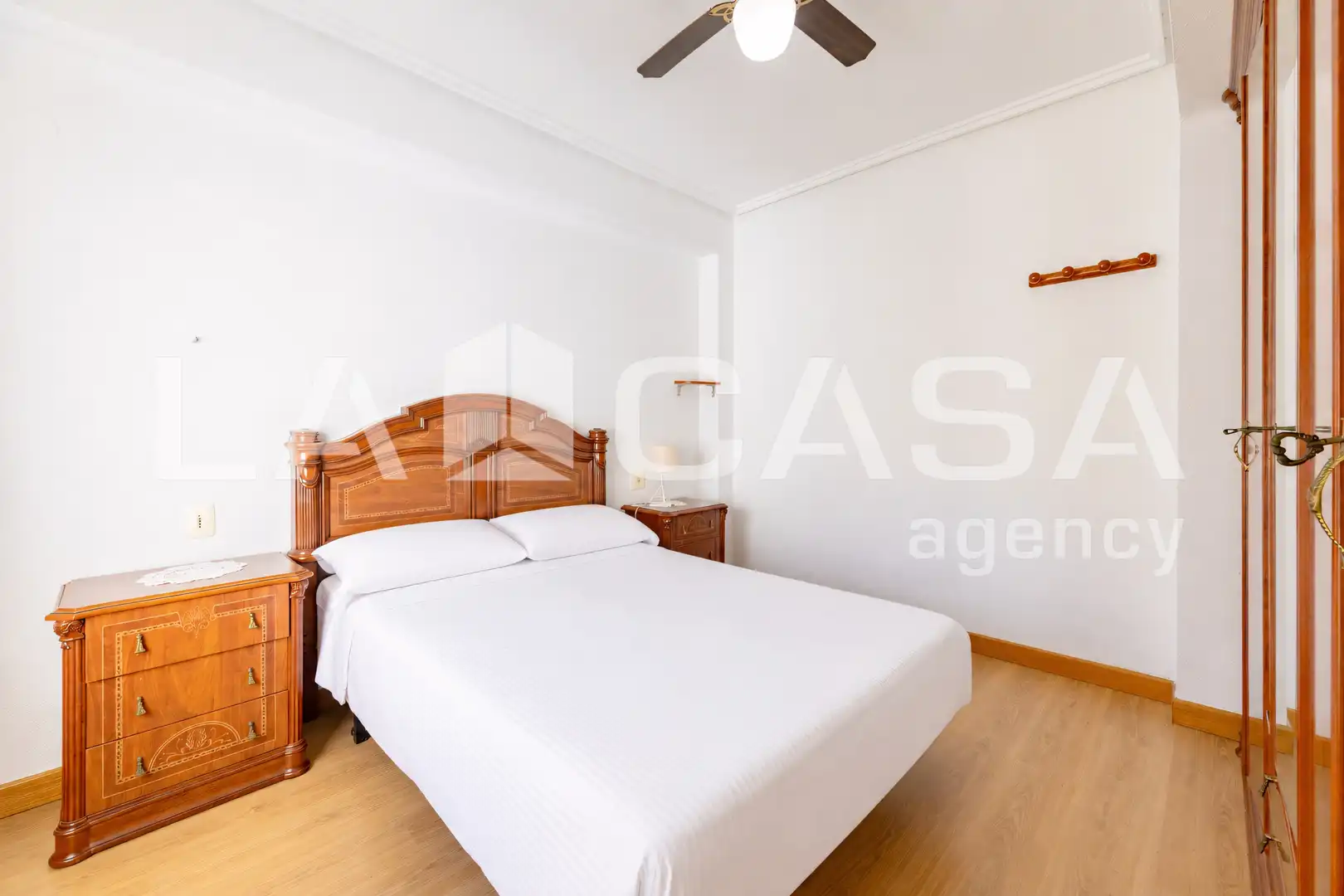 Habitación de Piso en venta en Valencia con Balcón