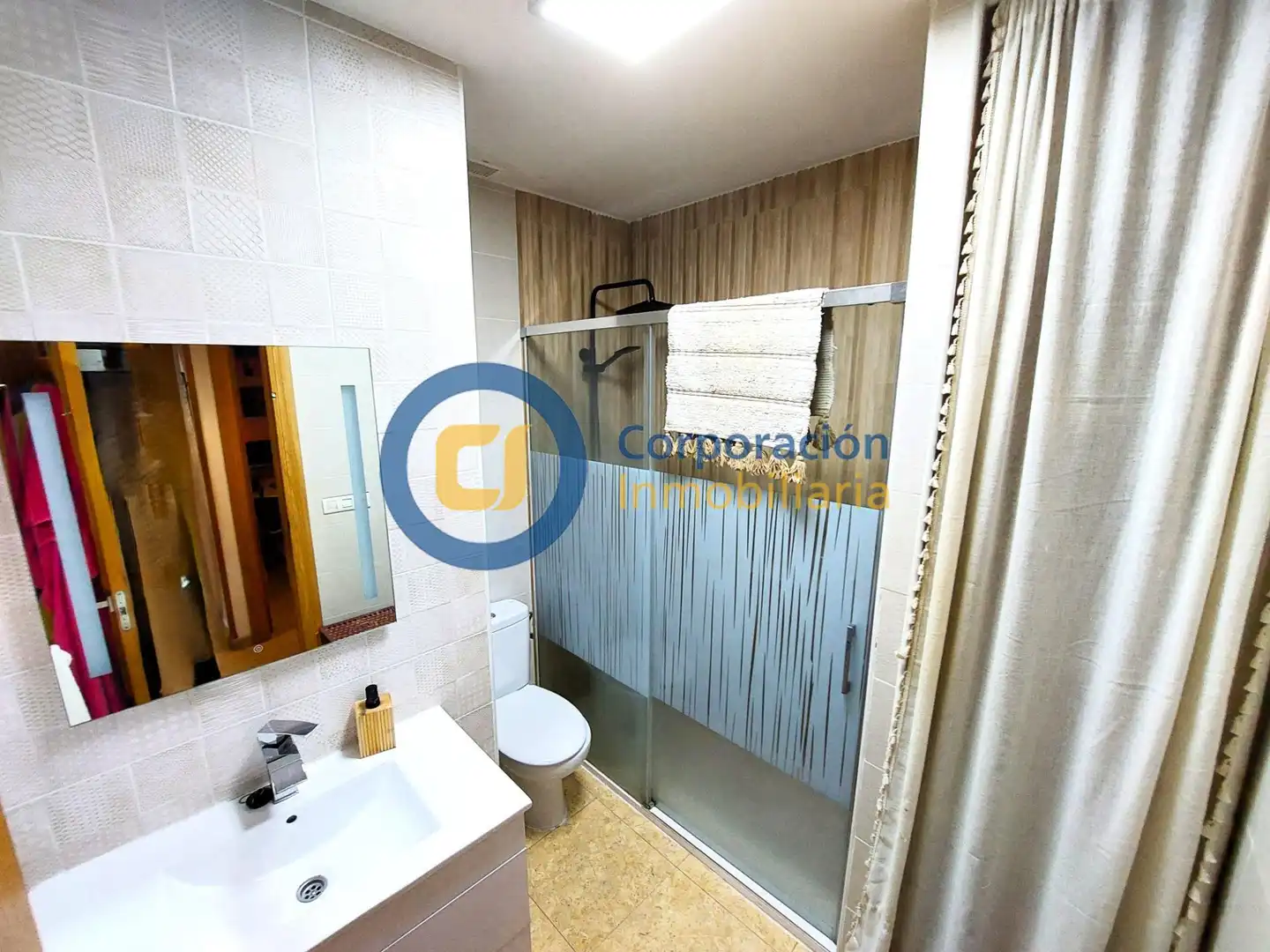 Baño de Ático en venta en Lorca con Aire acondicionado, Terraza y Trastero