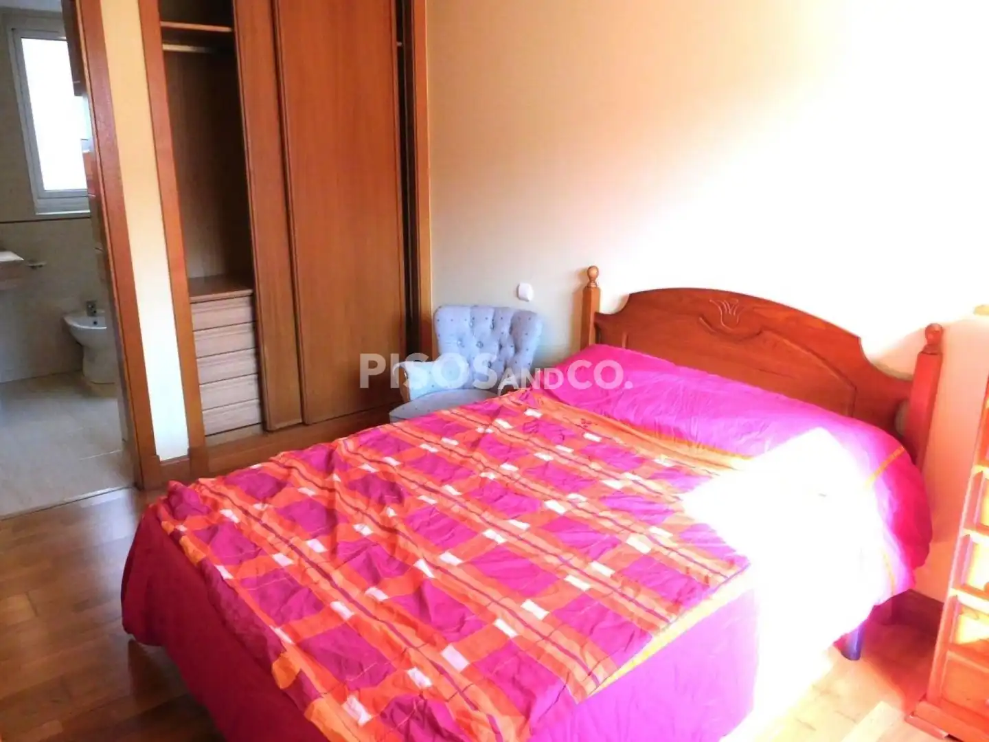 Habitación de Piso en venta en A Coruña Capital  con Calefacción, Trastero y Amueblado
