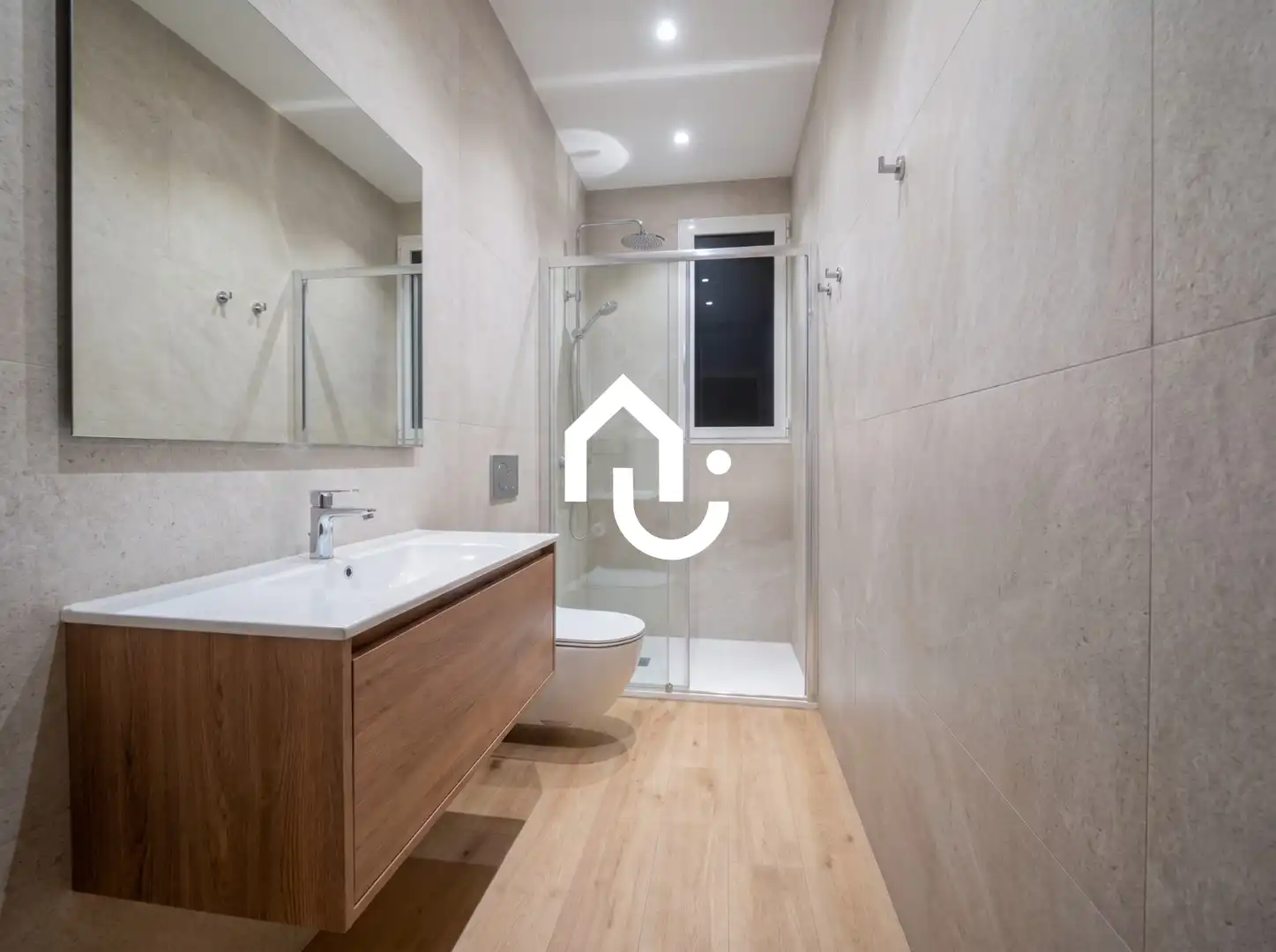 Bathroom of Ground floor for sale in Barcelona  with Storage room