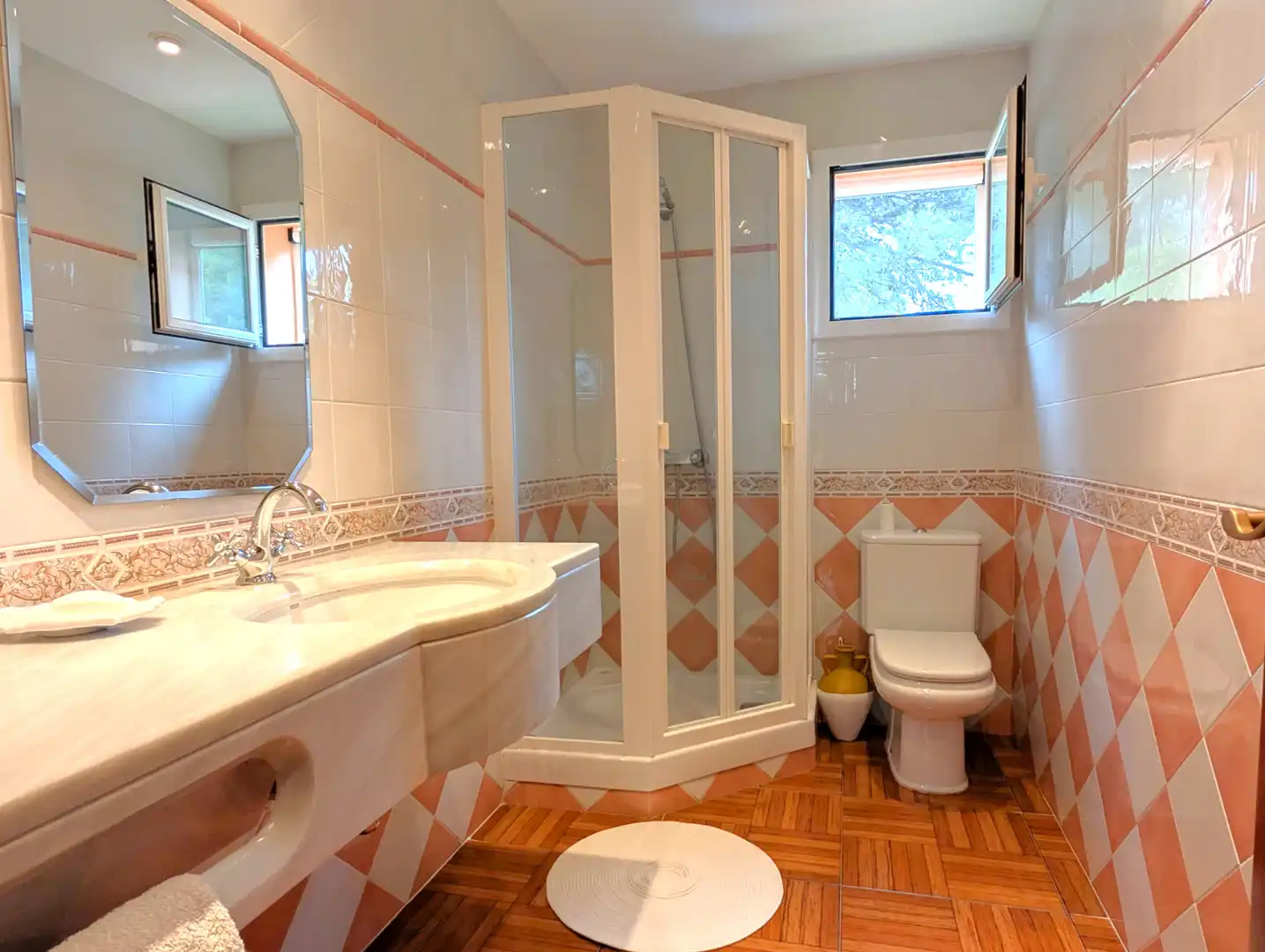 Badezimmer von Haus oder Chalet zum Verkauf in Calonge i Sant Antoni mit Heizung, Privatgarten und Terrasse