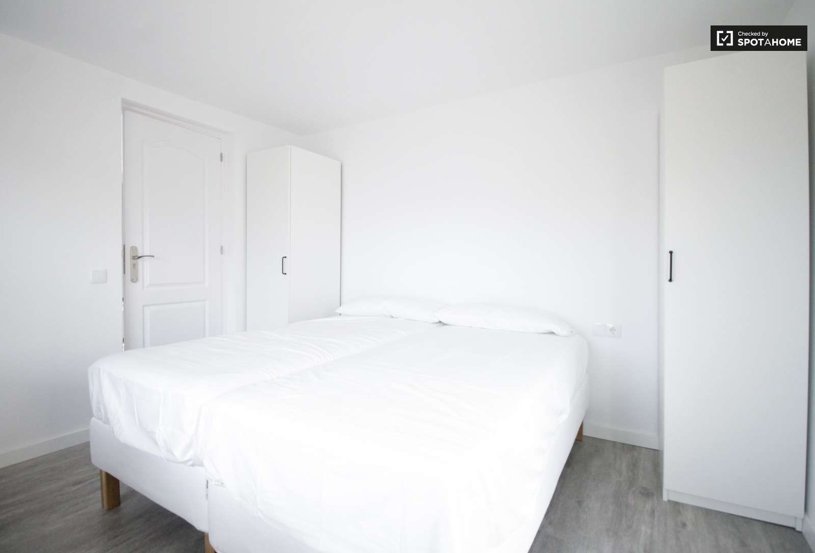 Habitación de Piso para compartir en El Prat de Llobregat con Aire acondicionado y Terraza