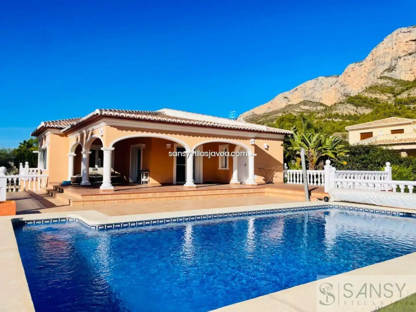 Exterior view of Houses for sale in Jávea / Xàbia  with Air Conditioner and Storage room