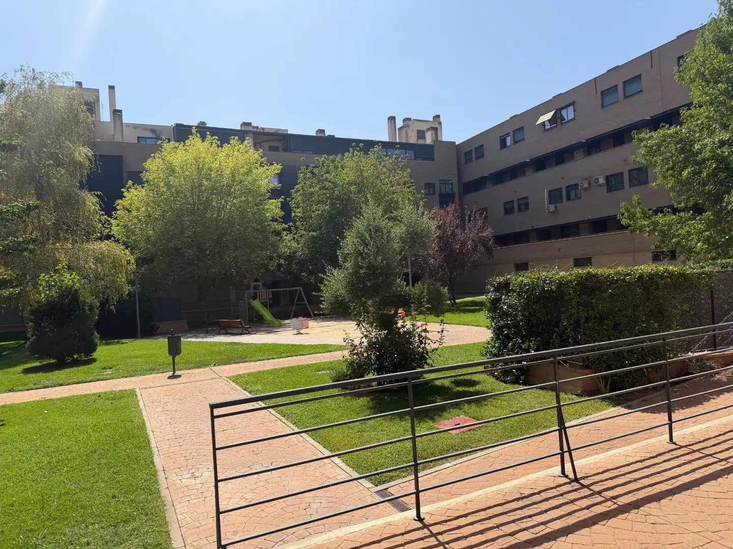 Exterior view of Flat for sale in Pinto  with Air Conditioner, Heating and Private garden
