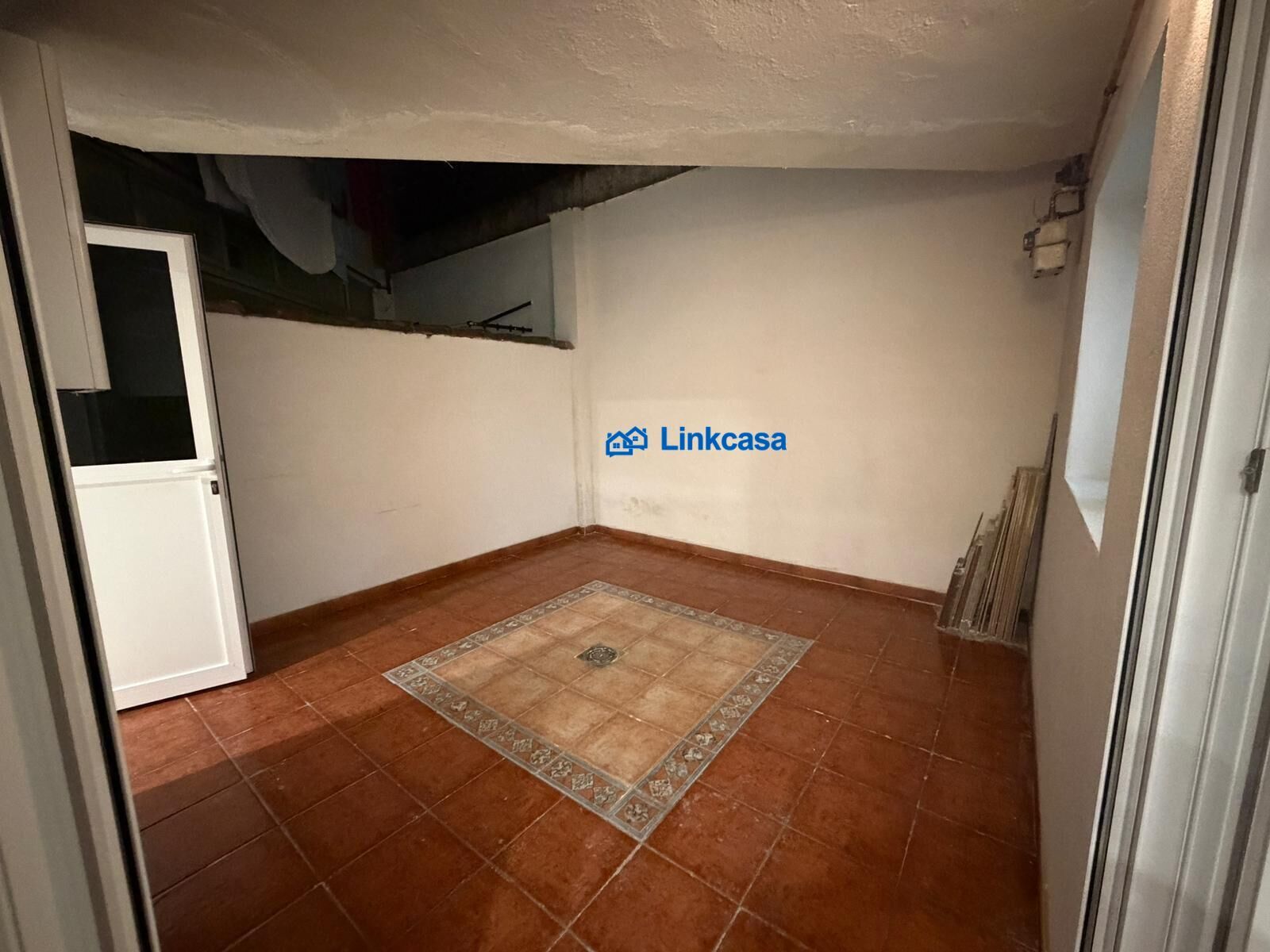 Piso en venta en  Madrid Capital con Calefacción y Alarma