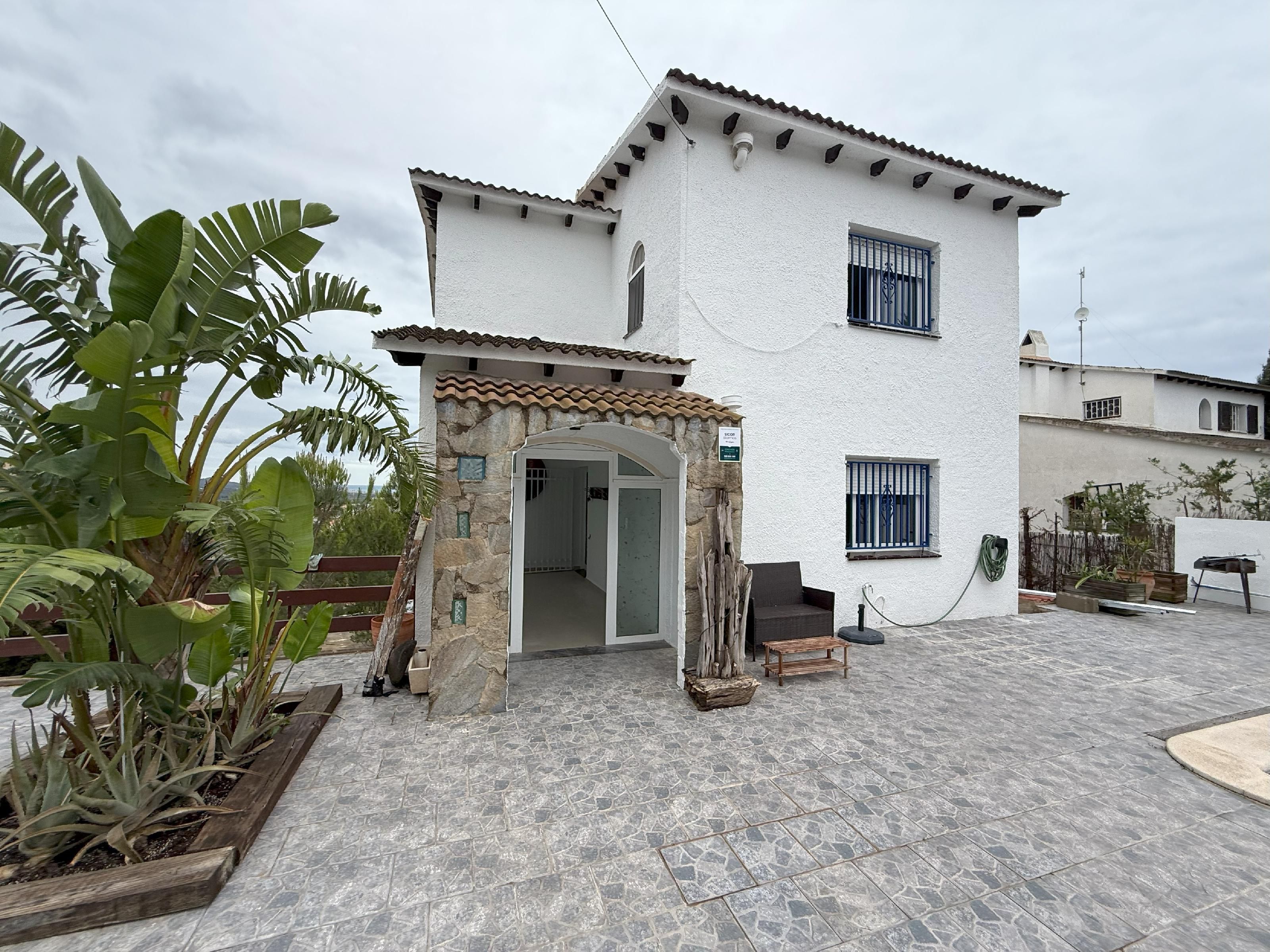 Vista exterior de Casa o chalet en venta en El Vendrell con Calefacción y Terraza