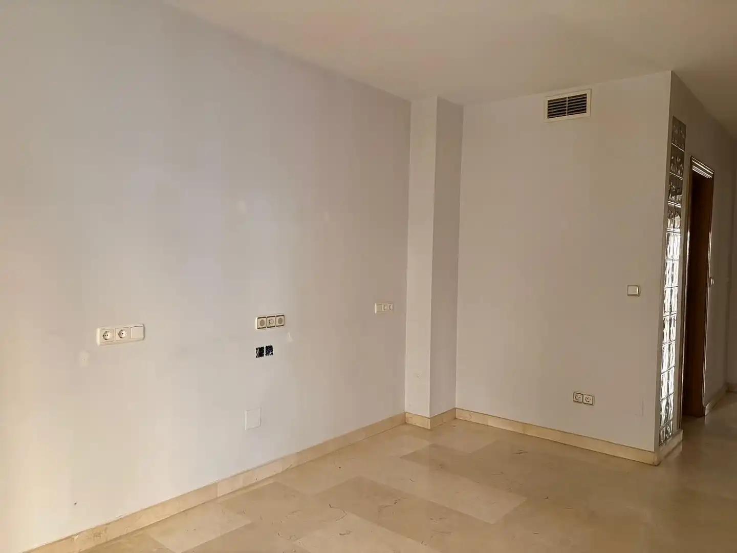 Piso en venta en La Fama