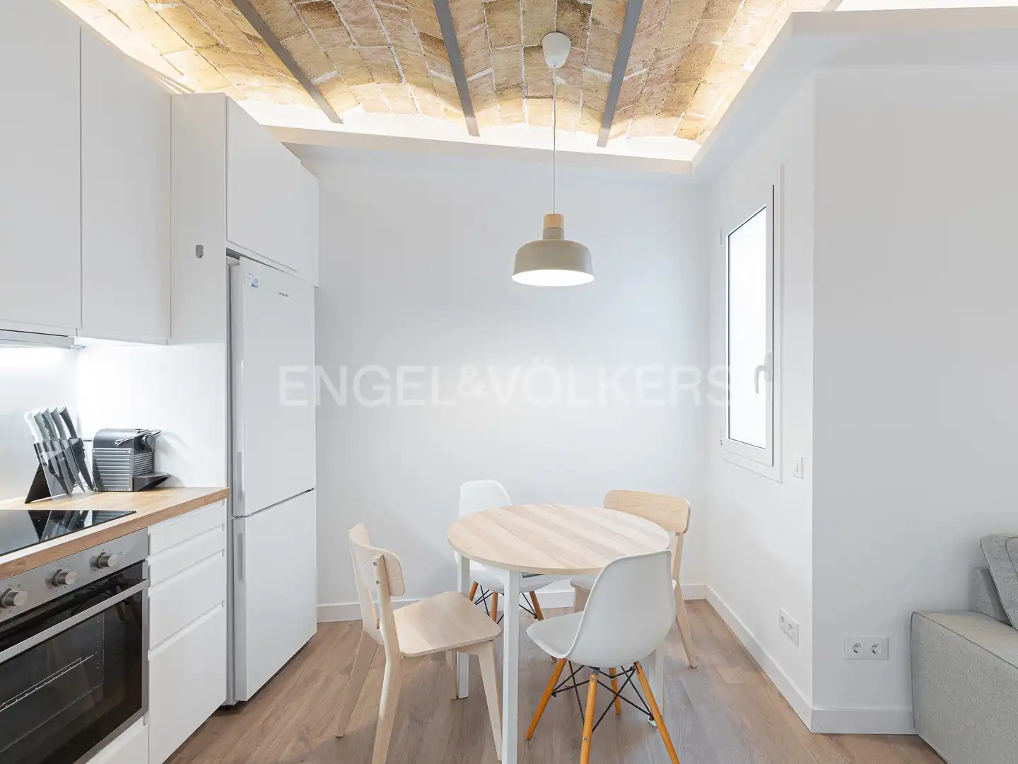 Dining room of Flat for rent in Barcelona  with Air Conditioner, Heating and Furnished