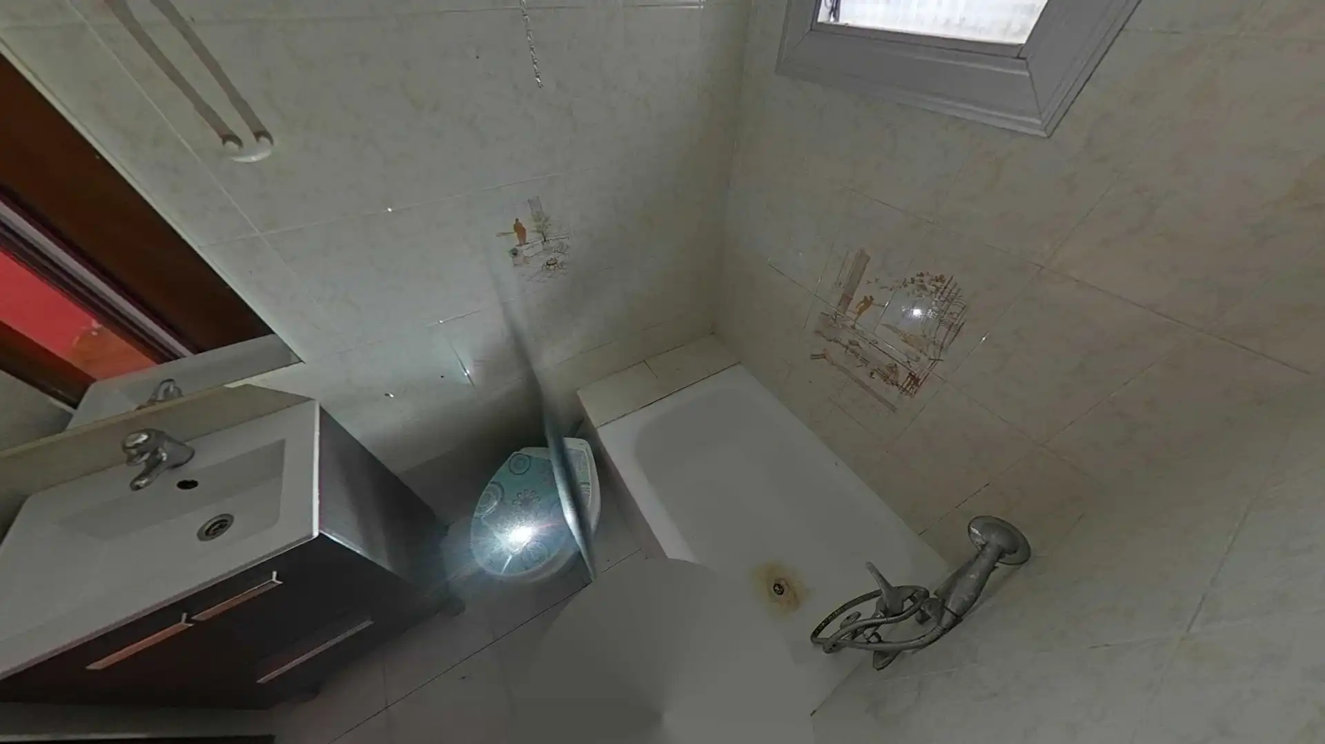 Bany de Apartament en venda en Cornellà de Llobregat