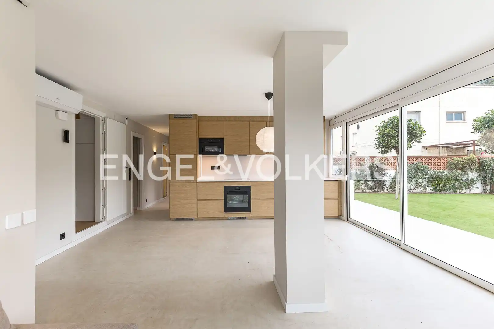 Living room of Houses for rent in Castelldefels  with Air Conditioner, Heating and Private garden