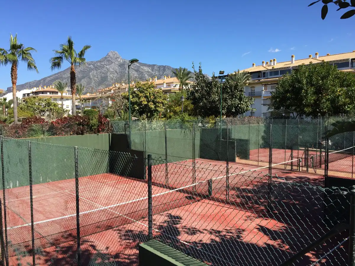 Piso con ascensor en venta en Nueva Andalucía, imagen 17