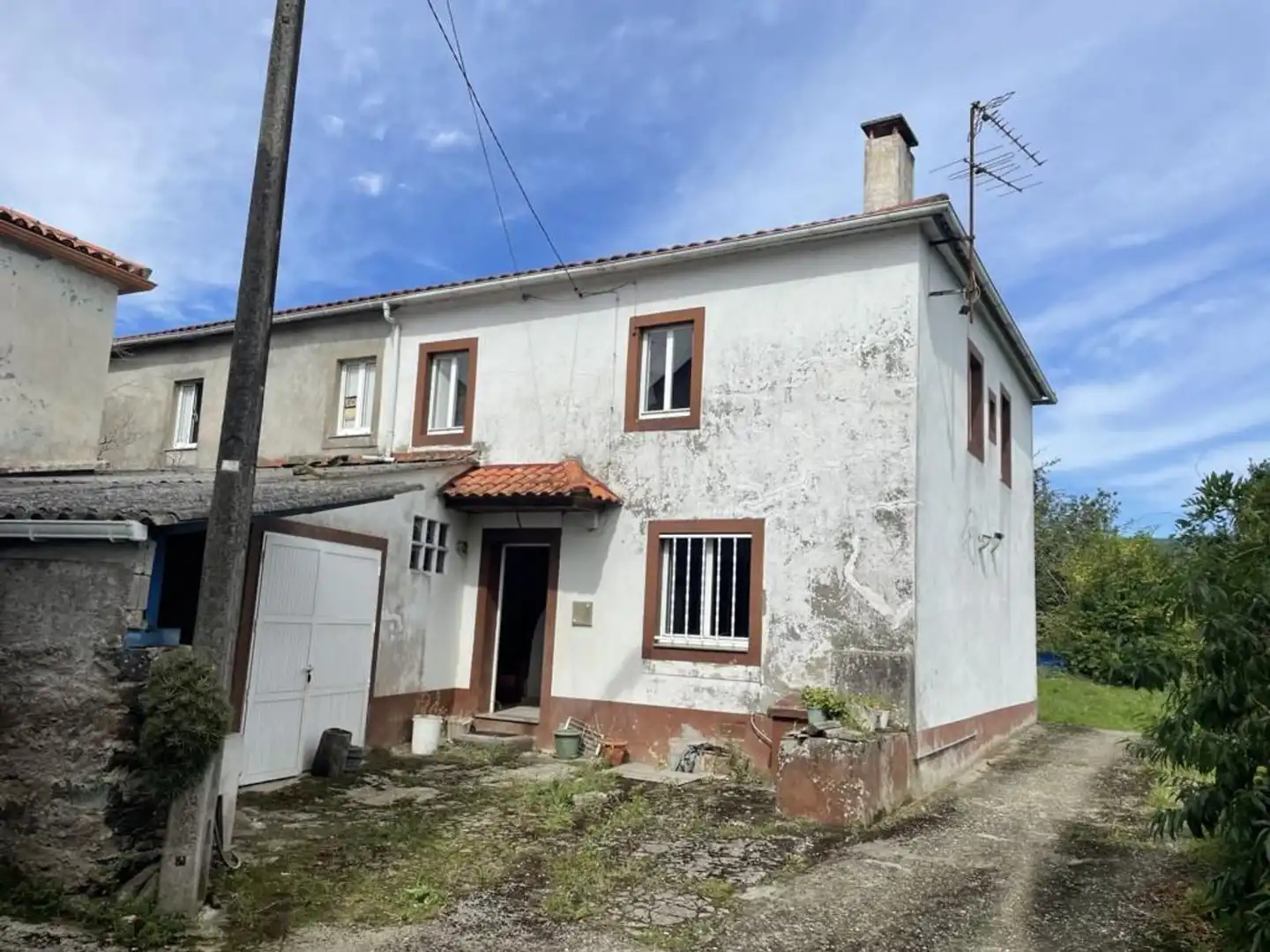 Außenansicht von Country house zum Verkauf in Ortigueira mit Privatgarten, Terrasse und Abstellraum