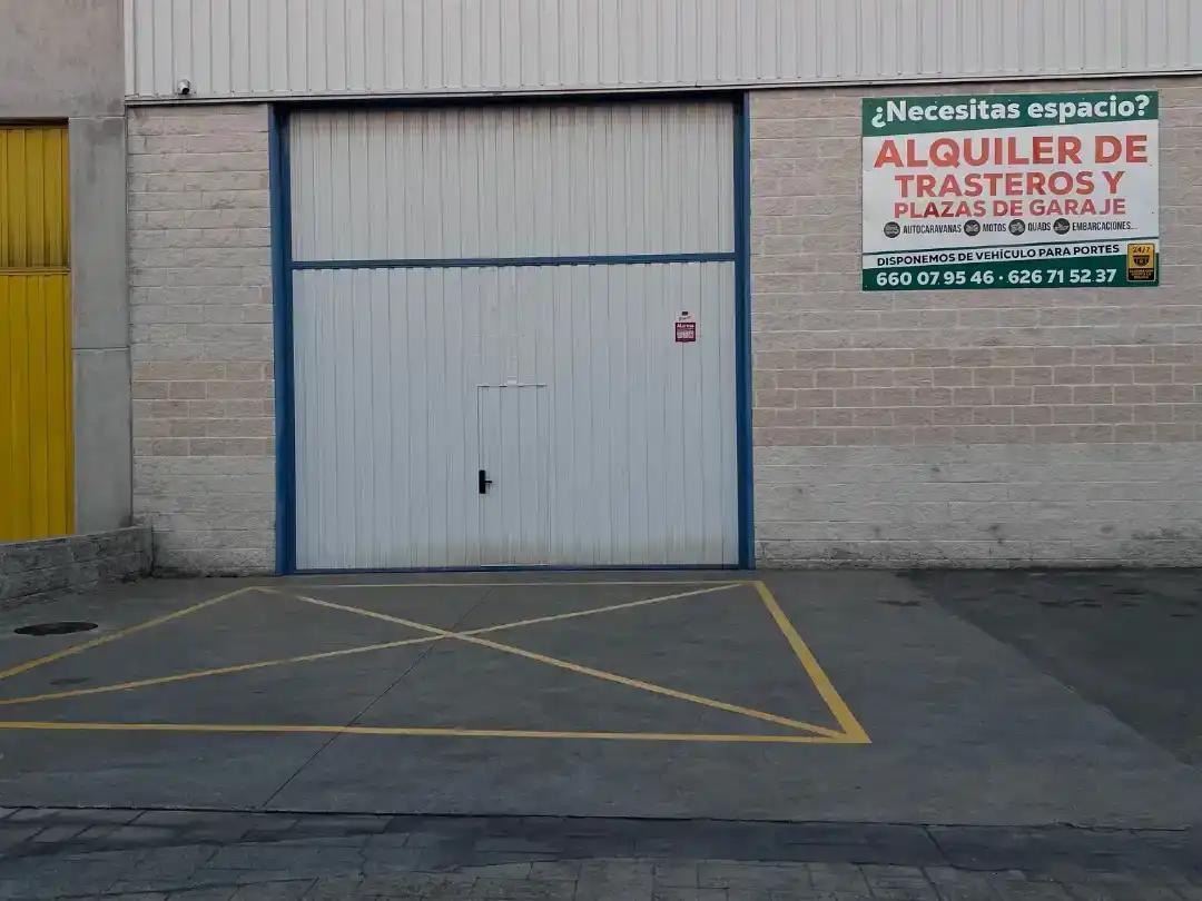 Parkplatz von Lagerraum zur Miete in Cabanas