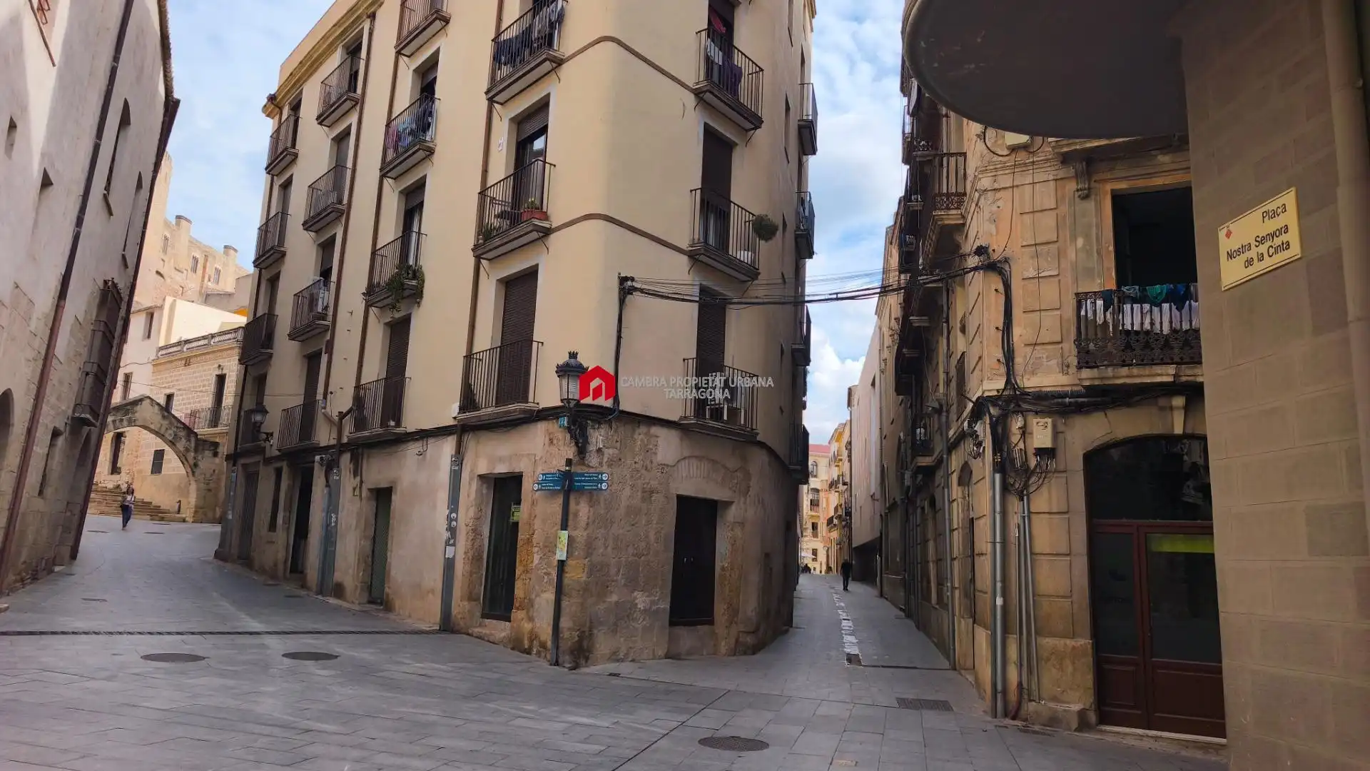 Locale commerciale in vendita a Carrer Capellans 4