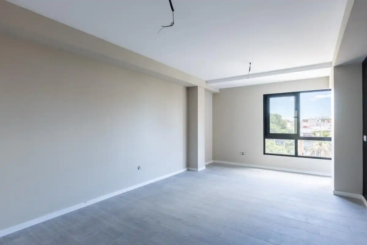 Wohnung zum Verkauf in Valencia mit Klimaanlage, Heizung und Terrasse