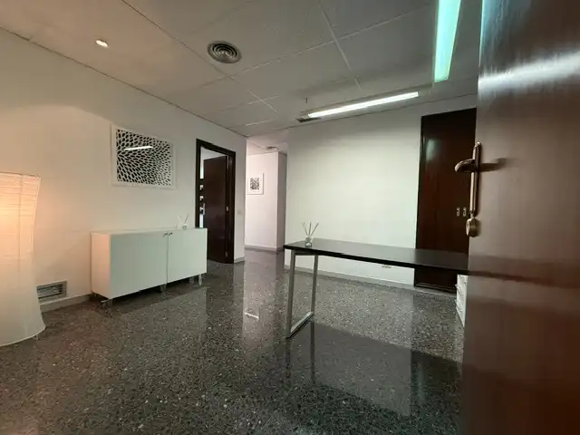 Oficina en venda en Castellón de la Plana / Castelló de la Plana amb Aire condicionat i Terrassa