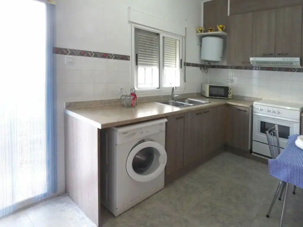 Casa adosada en venta en Camporrobles