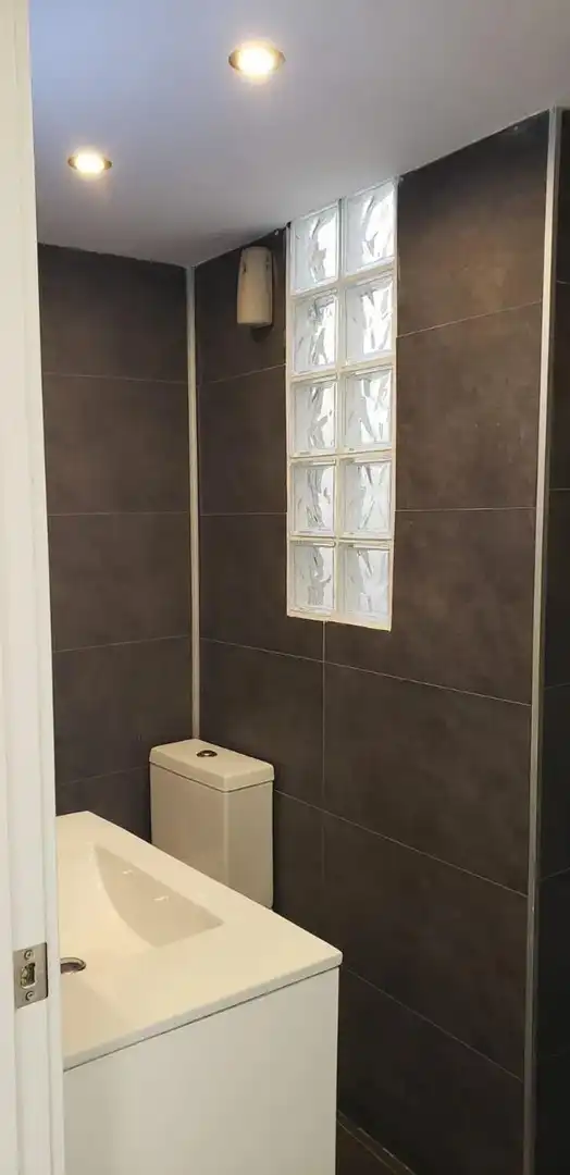 Bathroom of Flat for sale in Valencia  with Air Conditioner, Heating and Parquet flooring