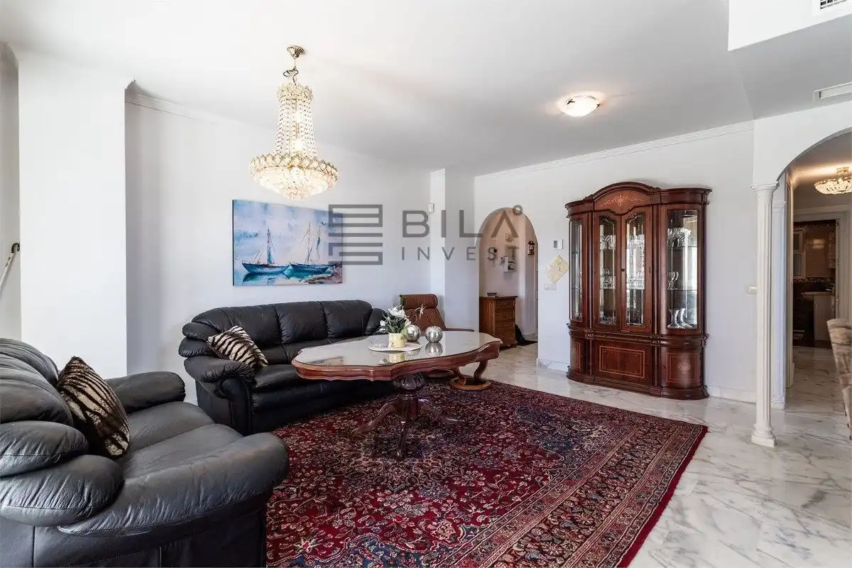 Piso con piscina en venta en Santa Barbara, imagen 9