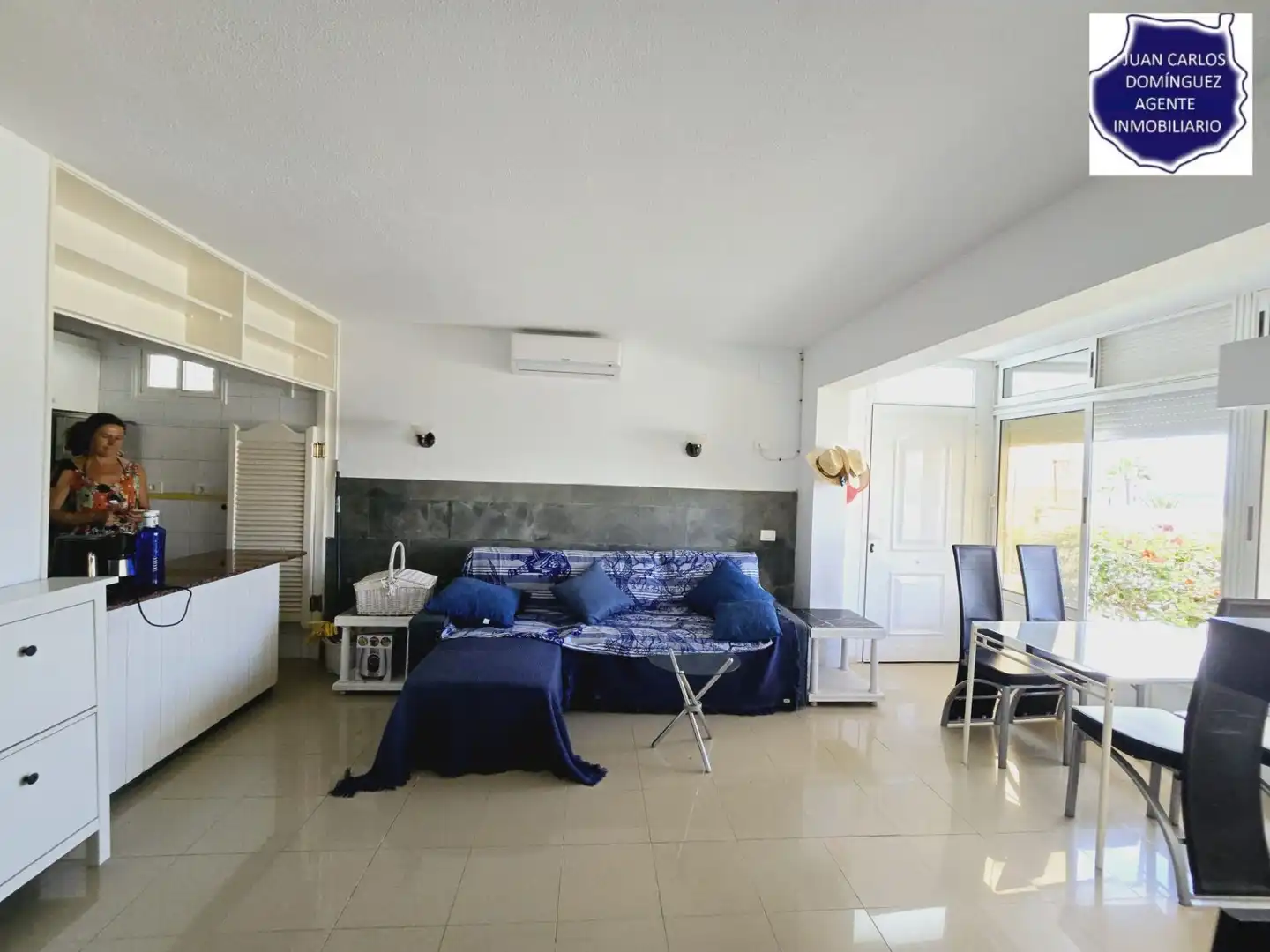 Sala d'estar de Casa o xalet de lloguer en San Bartolomé de Tirajana amb Aire condicionat, Jardí privat i Terrassa