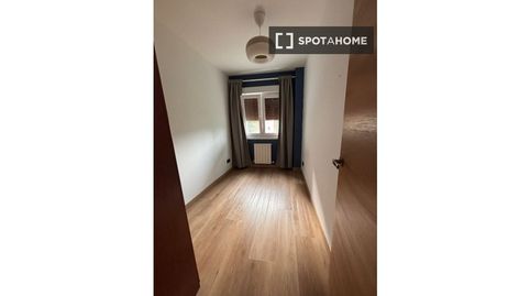 Foto 4 de Habitació a Santutxu - Basarrate, Bilbao